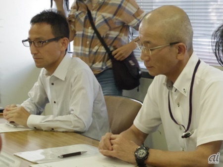 オブザーバーとしてNTTドコモ（左）と兵庫県警本部（右）も参加