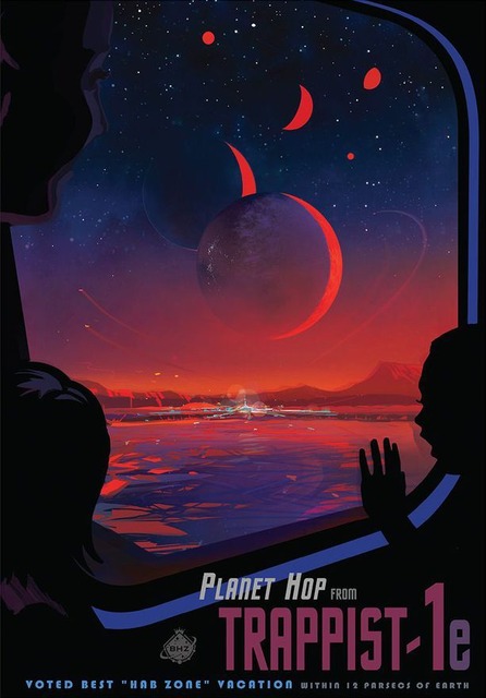 　米航空宇宙局（NASA）は、未来の旅行者（入植者の可能性も）がTRAPPIST-1系を訪れる様子を描いたこの幻想的な旅行ポスターを作成した。天文学者によると、TRAPPIST-1には地球サイズの惑星が7つあり、それらの惑星には水が存在する可能性もあるという。地球から39光年しか離れていないので、太陽系以外で生命が見つかる可能性が最も高いと科学者は述べている。